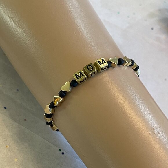 MOM Beaded Bracelets - Picture 2 of 8